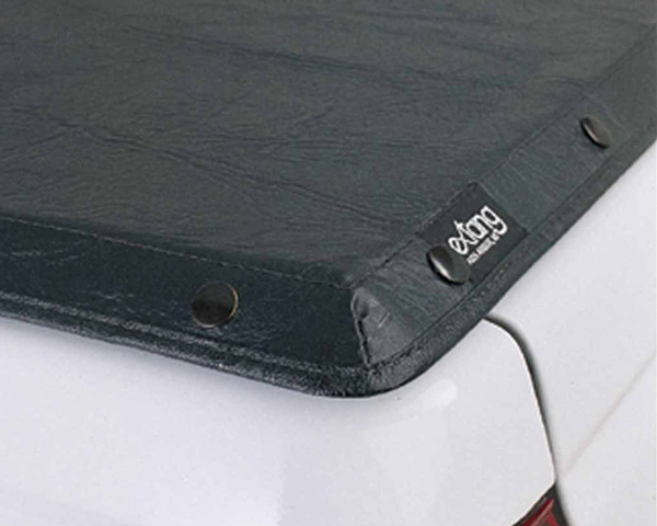Real close up picture of Extendz blackmax tonneau cover