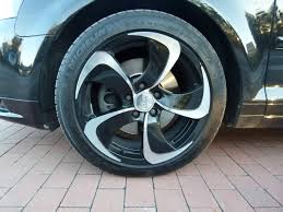 Close up of a ICW Wheel on a car