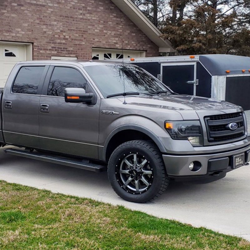 Ford F-150 sporting MO970 in Gloss Grey Center