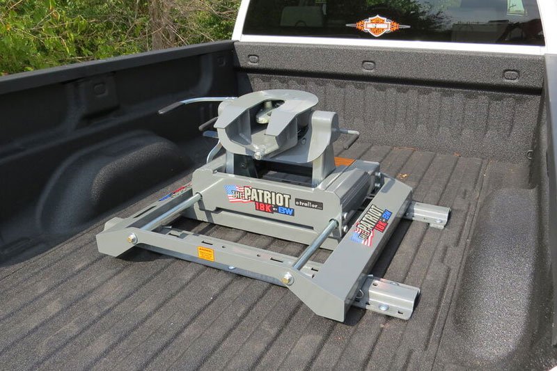 B&W Trailer Hitches Patriot 18K Slider Fifth Wheel Hitch | 4WheelOnline.com