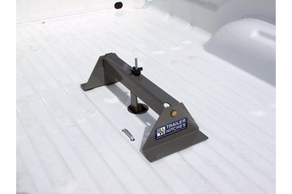 B&W Hitch Helper Gooseneck Installation Tool | 4WheelOnline.com