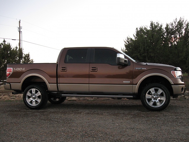 Ford 4x4 with leveling kit